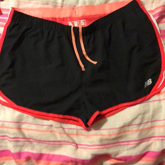New Balance Pants - Size XL New Balance Athletic Shorts